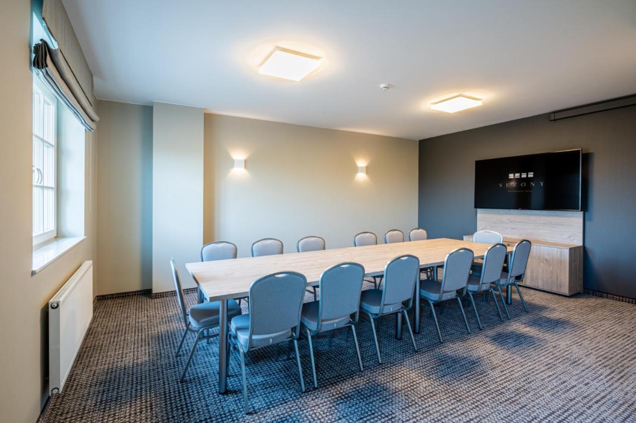 Sezony. Restauracja I Hotel Kostrzyn Luaran gambar