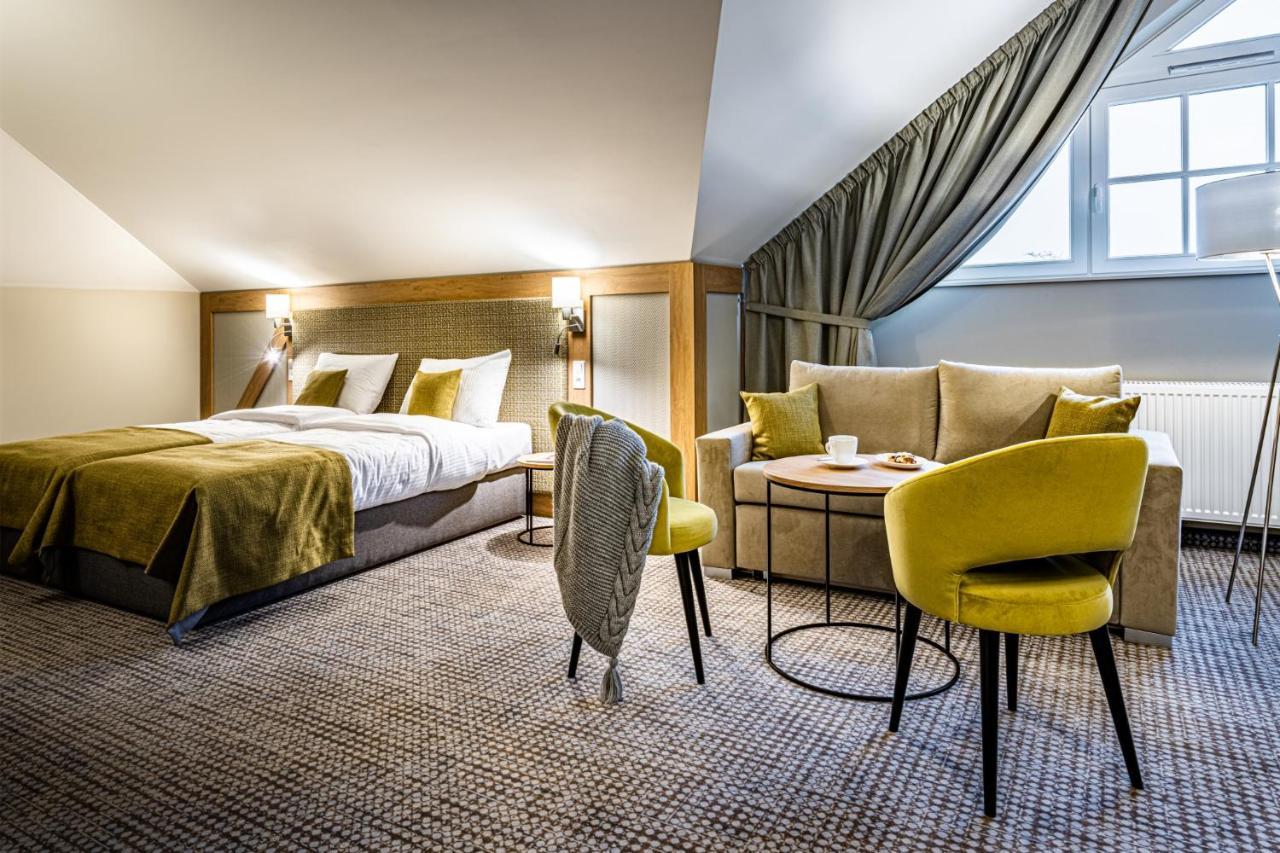 Sezony. Restauracja I Hotel Kostrzyn Luaran gambar