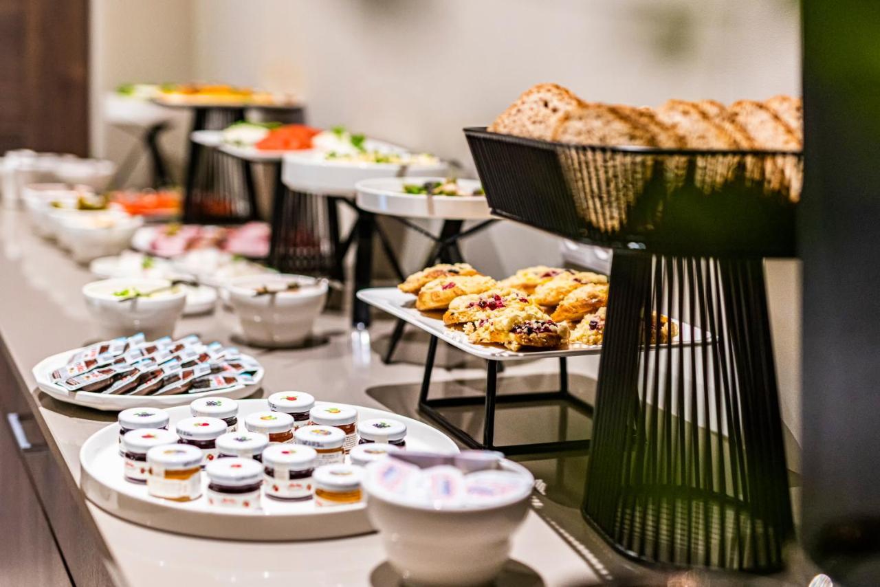 Sezony. Restauracja I Hotel Kostrzyn Luaran gambar