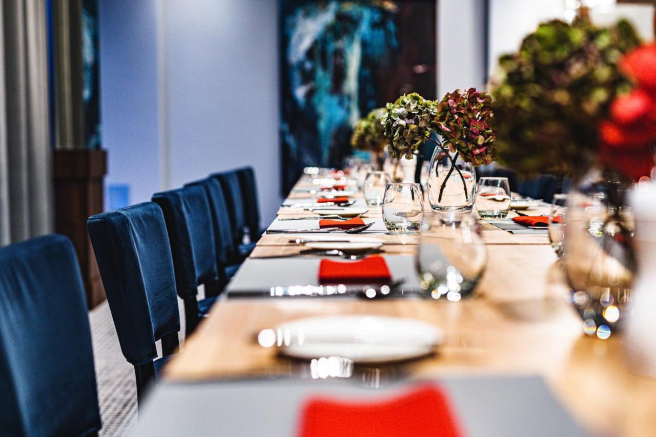 Sezony. Restauracja I Hotel Kostrzyn Luaran gambar